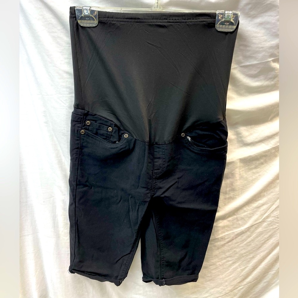 Times two Black Jean Shorts with High Waist Maternity  Mid-Thigh Length sz S